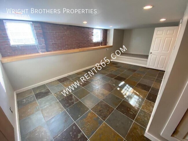 Photo - 2215 Highland Ave