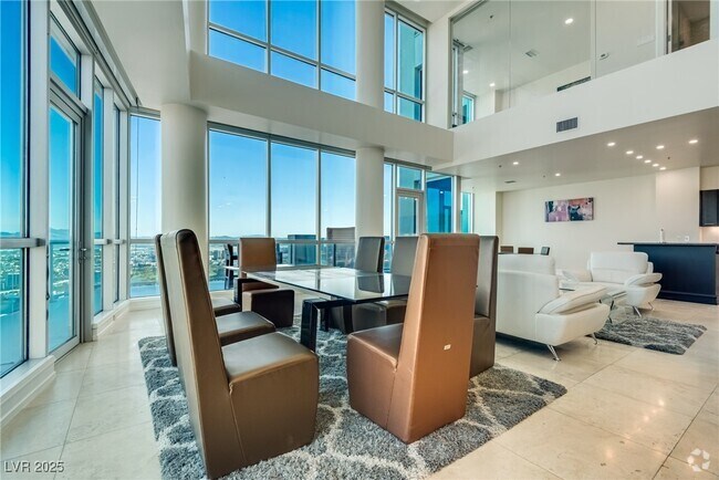 Building Photo - 2700 S Las Vegas Blvd Unit 4305 Rental