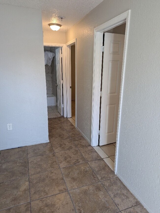 Photo - Cozy duplex with 3 bedrooms and 2 baths