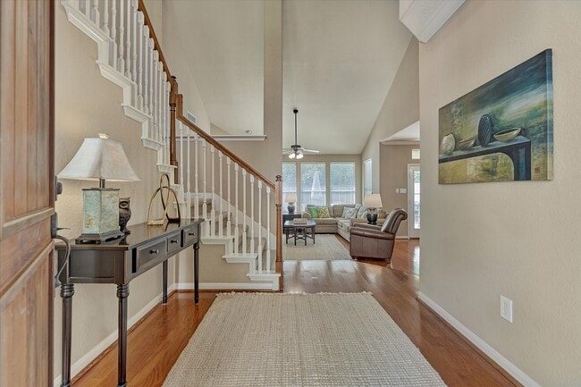 Photo - 15 Cobble Gate Pl