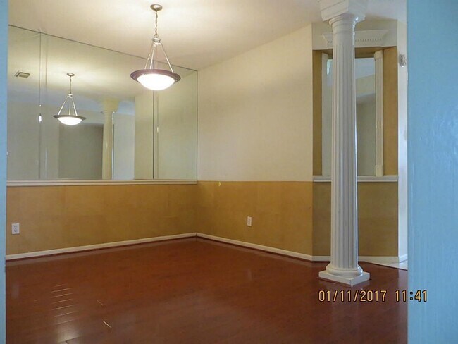 Photo - 5418 Baslow Dr