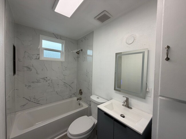 Photo - Spacious 3-Bedroom with City Views