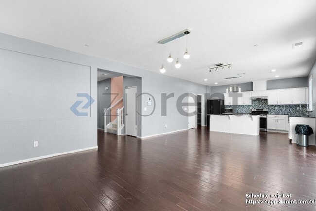 Photo - 7517 Hazelton Way