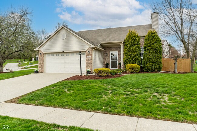Building Photo - 9660 Overcrest Dr
