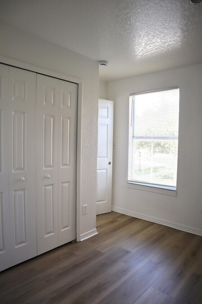 839 Woods Ave Unit 843