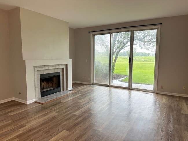 Photo - 179 Polaris Dr