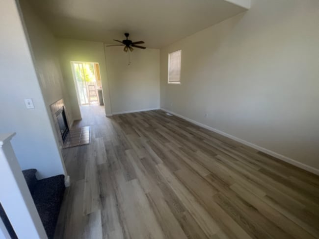 Photo - 3348 Newmark Dr