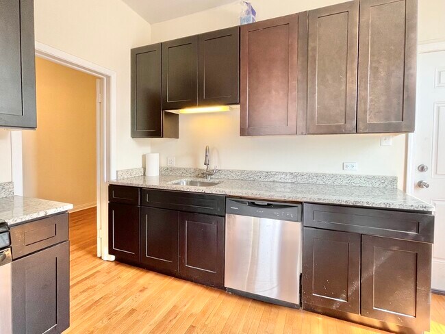 Photo - 1629 S Throop St Unit 3F