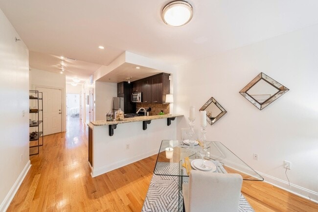 Building Photo - 139 Morris St Unit 4