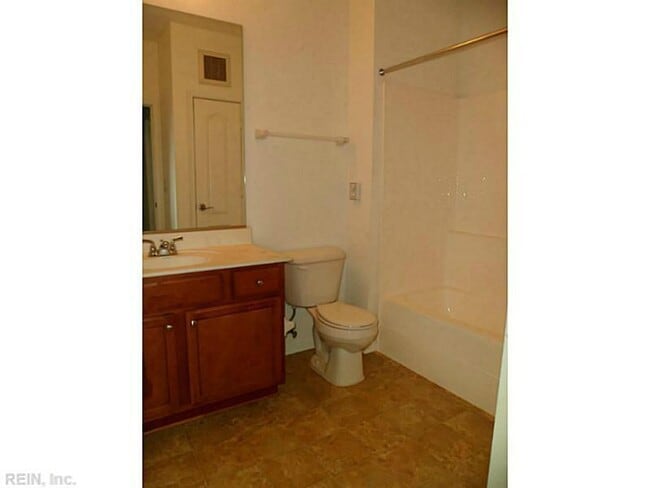 Photo - RIDGELY MANOR