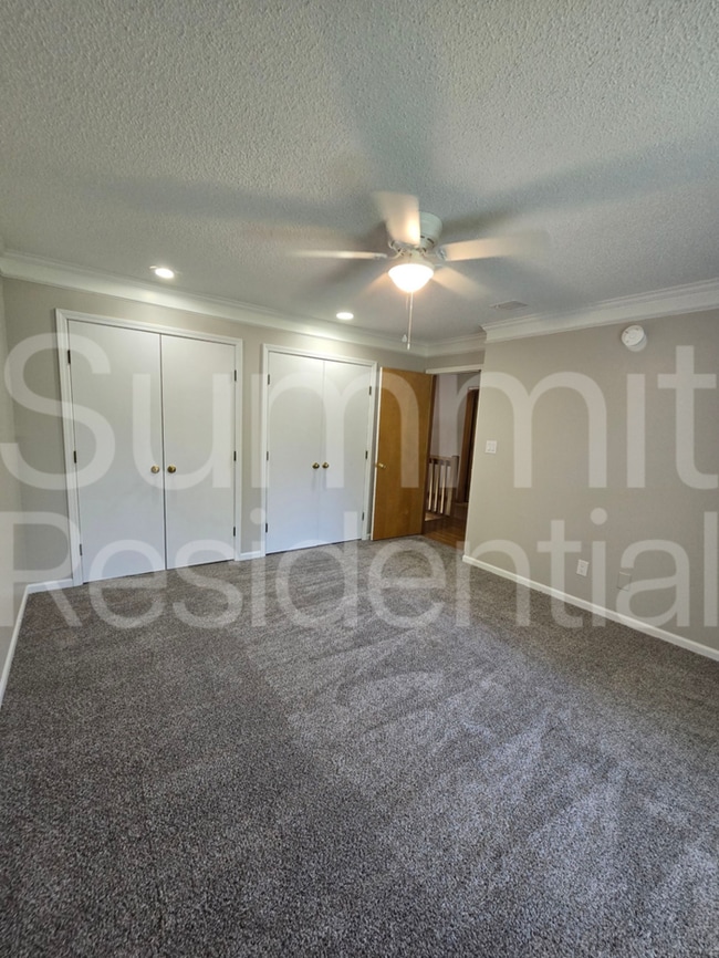 Photo - 6636 W 152nd St