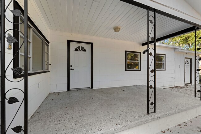 Photo - 10821 Cedar St