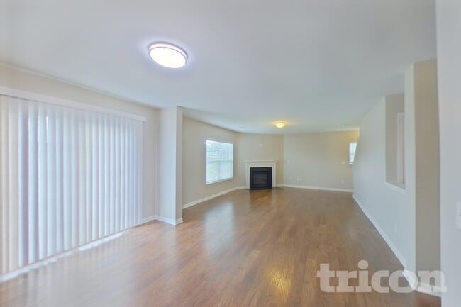 Photo - 208 Willow Grv Wy