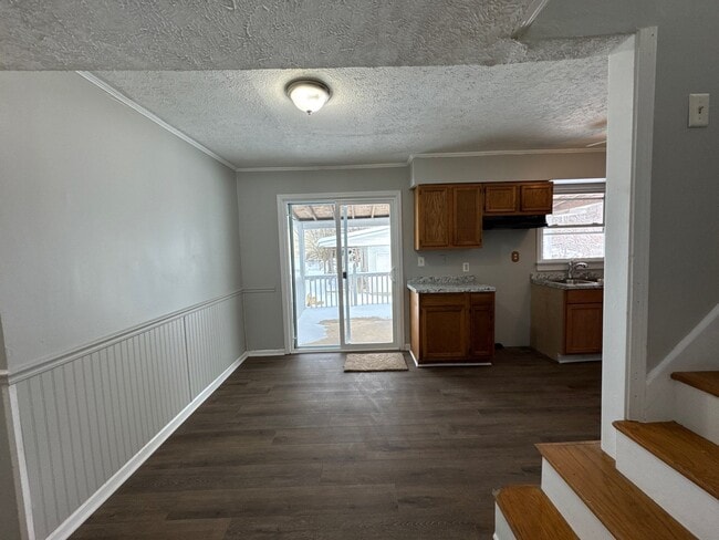 Photo - 338 N Skyline Dr