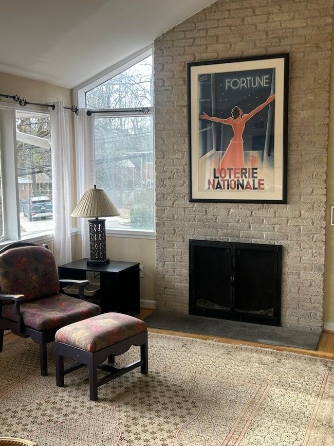 Photo - 6009 Grosvenor Ln