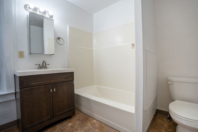 Photo - 919 Plum St Unit APT 2