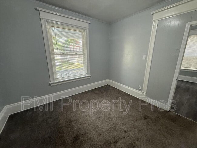 Photo - 1939 N 37th St