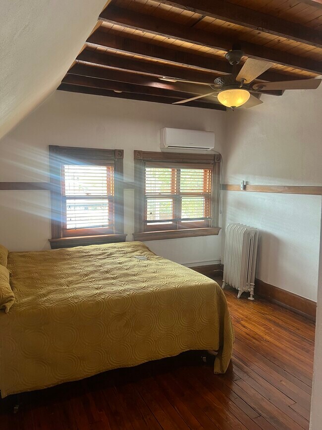 Photo - 4124 W Pine Blvd Unidad 3