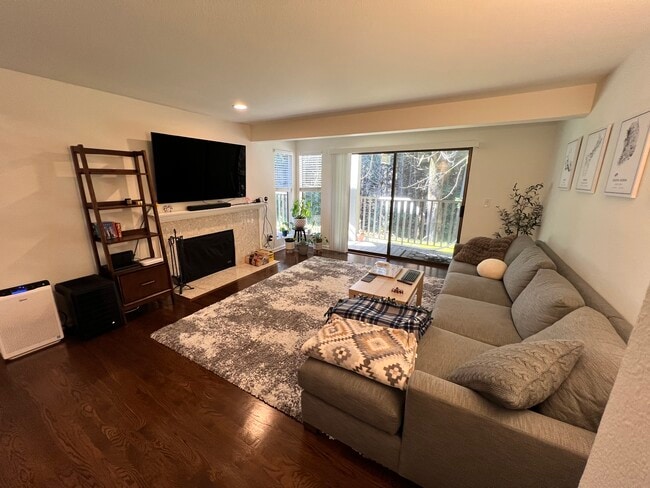 Photo - 3927 108th Ave NE Unit A102