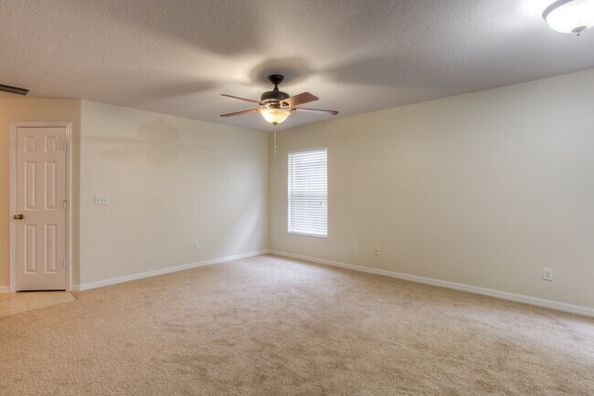 Photo - 735 Windrose Dr