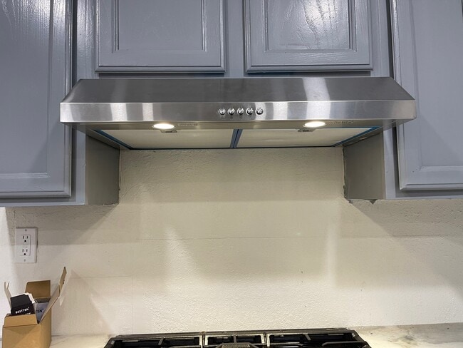 Photo - 948 Goldenleaf Way