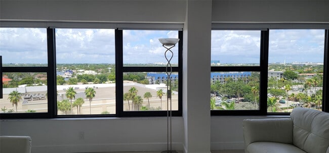 Building Photo - 3800 Galt Ocean Dr Unit 811