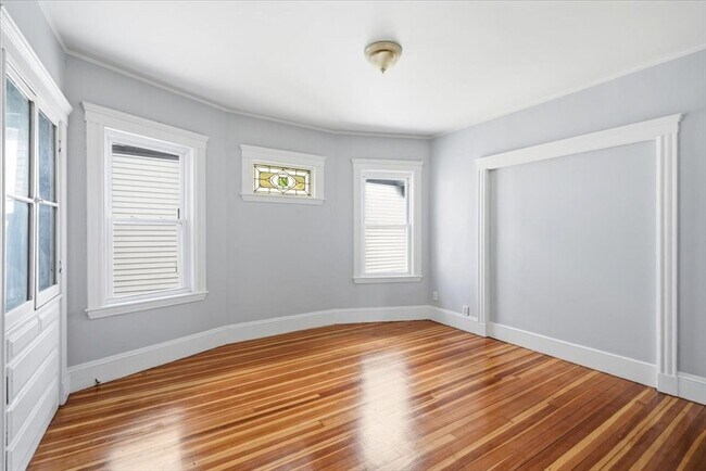 29 Mt Ida Rd Unit 3