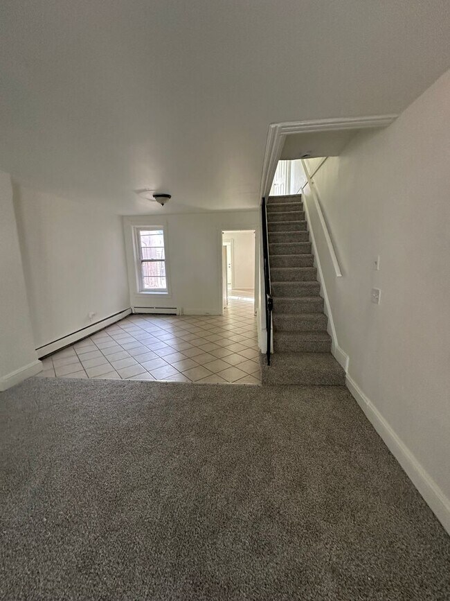 Photo - Beautiful 3 bedroom House for rent