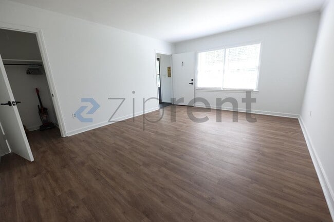 Photo - Unit 1