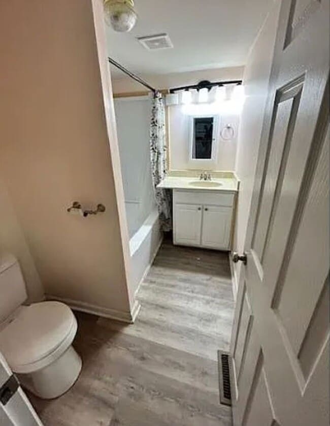 Photo - 3 Bedroom 1 bath home in Florence near Down Town Florence