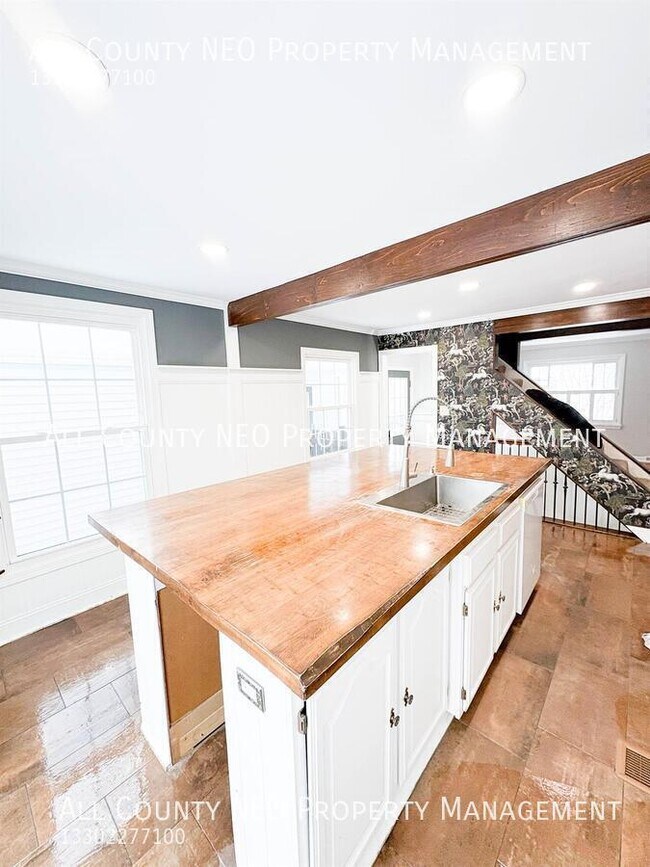 Photo - 2359 12th St