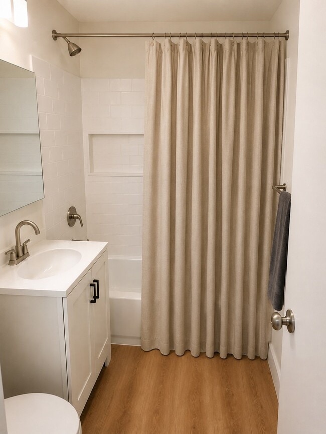 Photo - 8711 S 114th St Unidad 1A