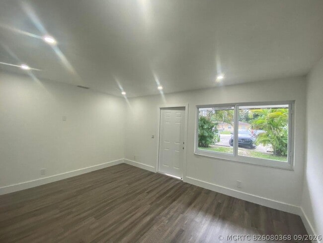 4683 Hairland Dr