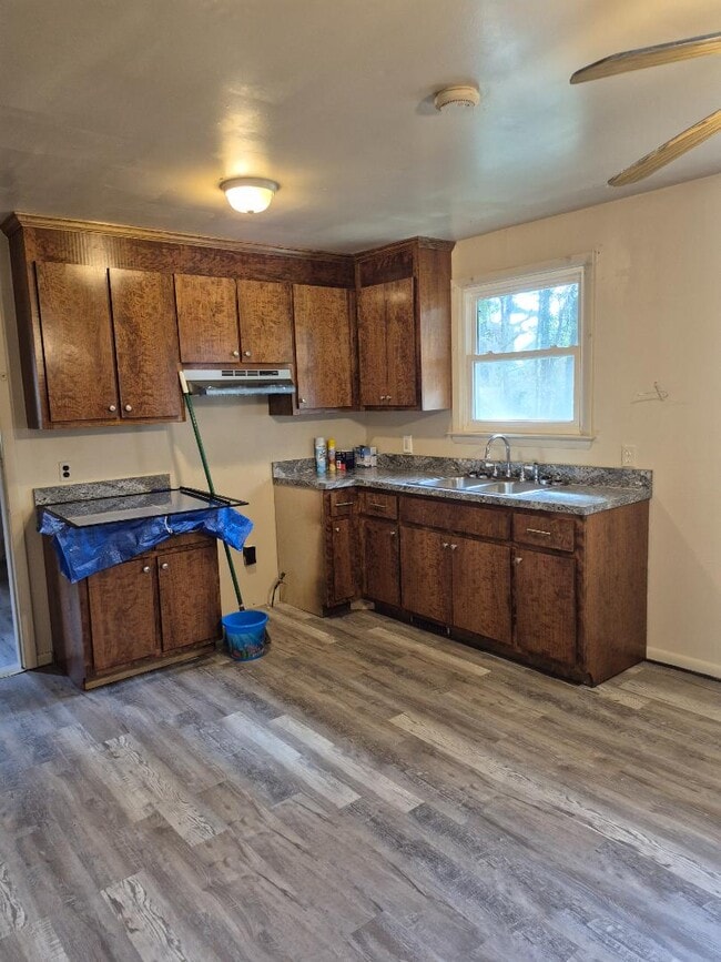 Photo - 1760 Halcun Dr