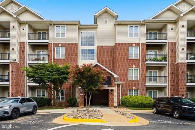 Building Photo - 1591 Spring Gate Dr. Unit 3102