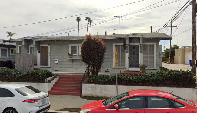 Building Photo - 28th St. / Landis Unit 2729