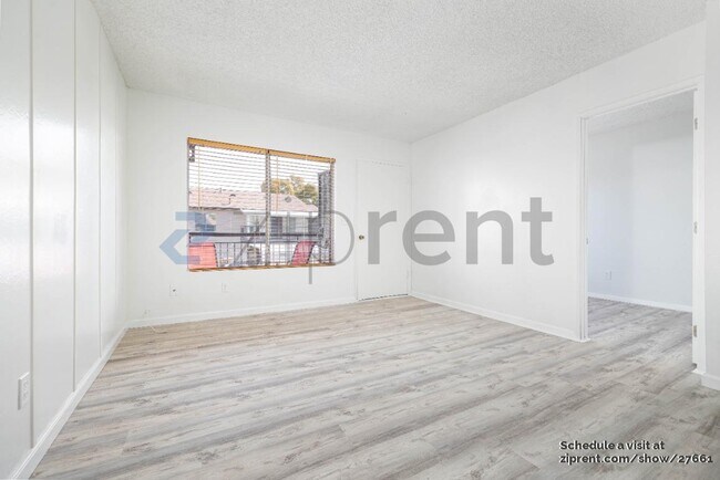 Photo - 11032 Via Parma