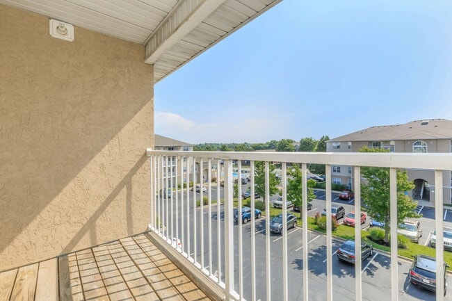 Sandstone Heights Apartments Studio Balcony