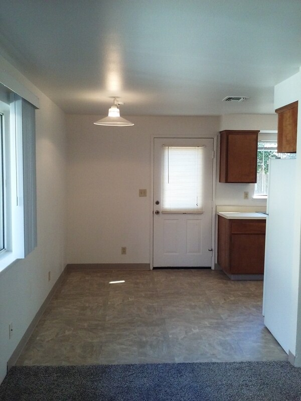 Photo - 2152 NW N Hill Dr