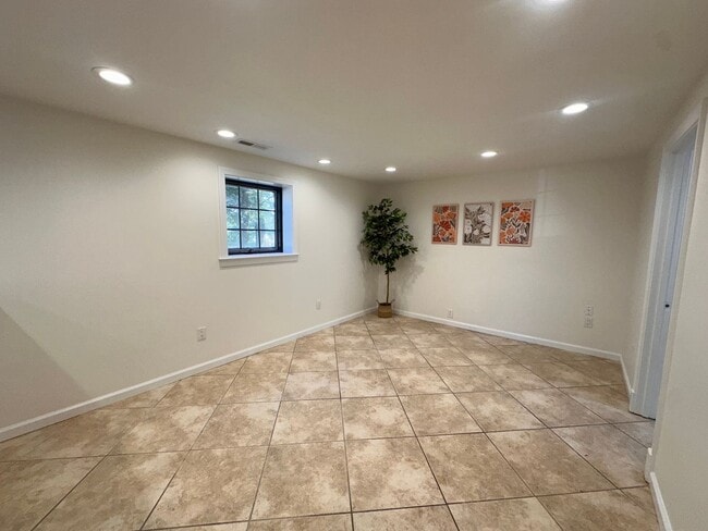 4823 Salem-Noble Rd