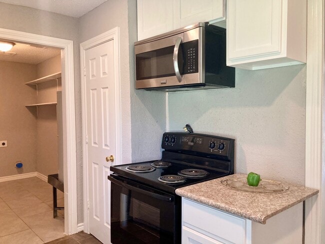 Photo - 6103 Sherwood Dr