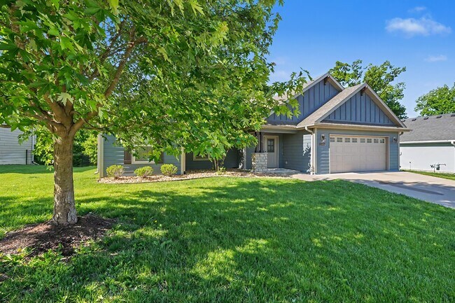 Photo - 3106 Wisteria Ln