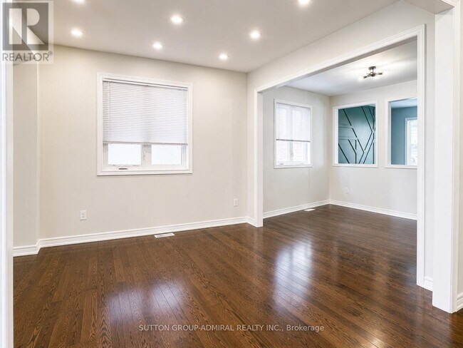 Photo - 1320 Blackmore St