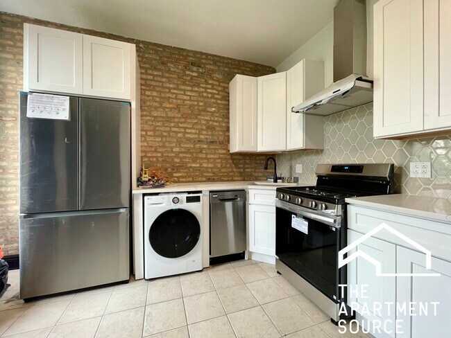 Photo - 2648 W Augusta Blvd Unit 3W