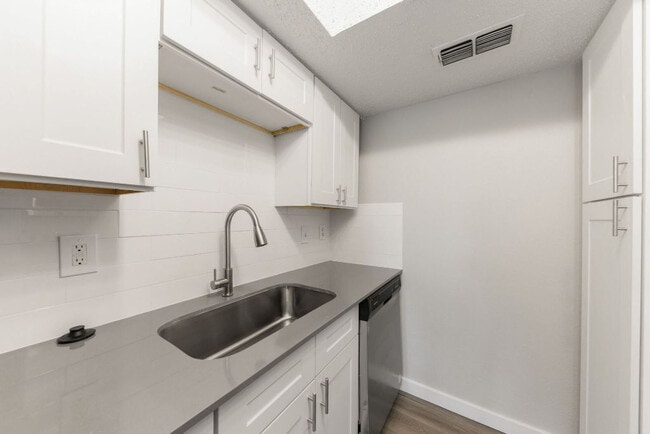 Photo - Tides at Highland Meadows