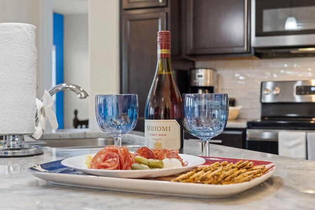 1021 Monte Verde Dr Unit SI ID1324865P