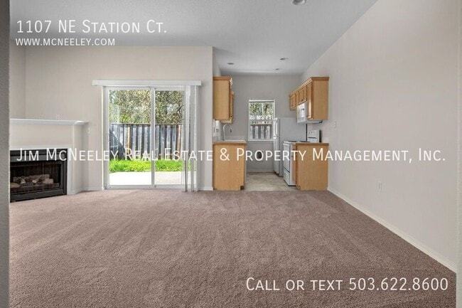 Photo - 1107 NE Station Ct