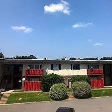 Building Photo - Parkway Crossing Apartments