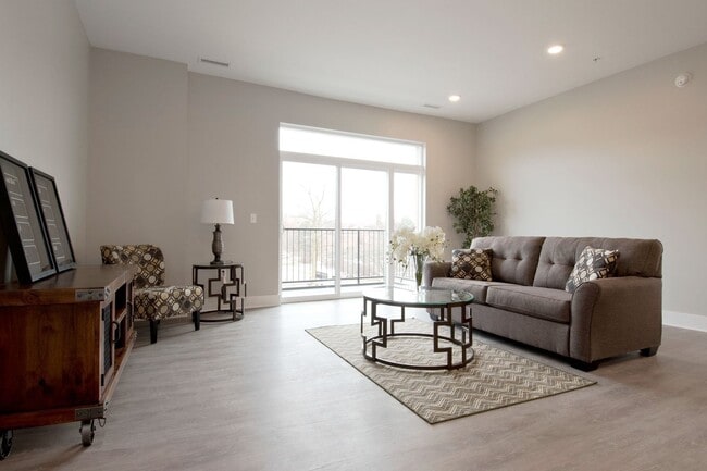 Photo - Fulton Square