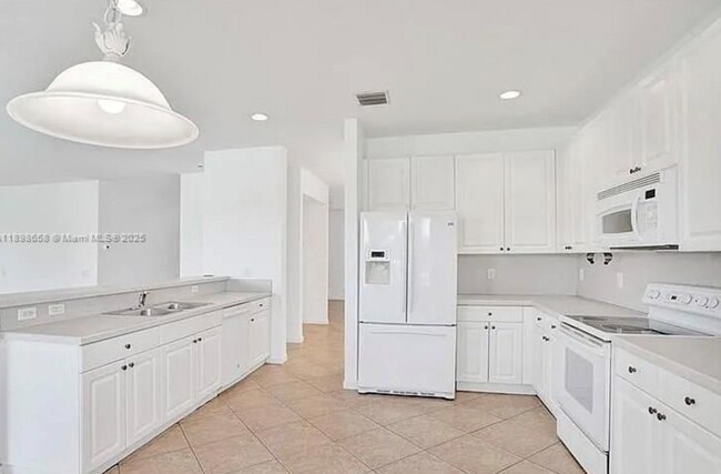 Photo - 1042 Sunflower Cir